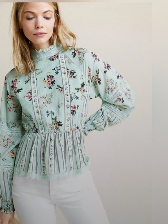 HEMANT & NANDITA Tops - Hemant & Nandita Amour Floral Lace Mock Neck Blouse Mint Green Boho Top Size S